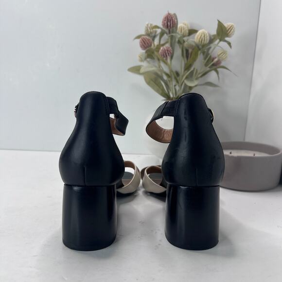 Vionic Salinas Supportive Orthotic Heeled Sandals Black Cream Women 7 Tried On - Picture 4 of 10